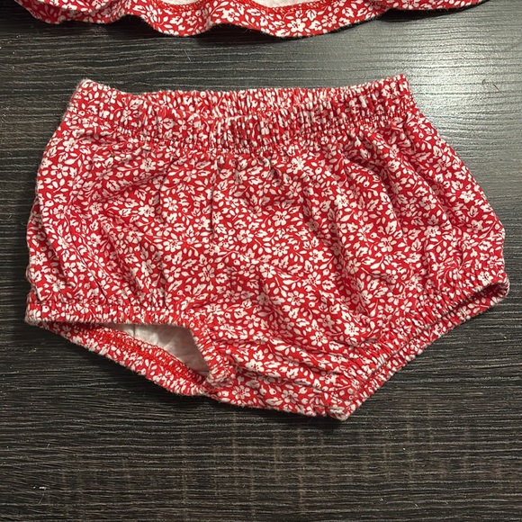 Oshkosh girls two piece! - Picture 3 of 4